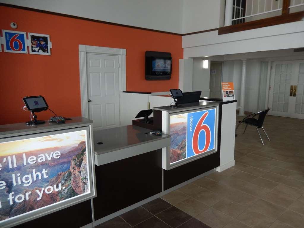 Motel 6 Portland Interior foto