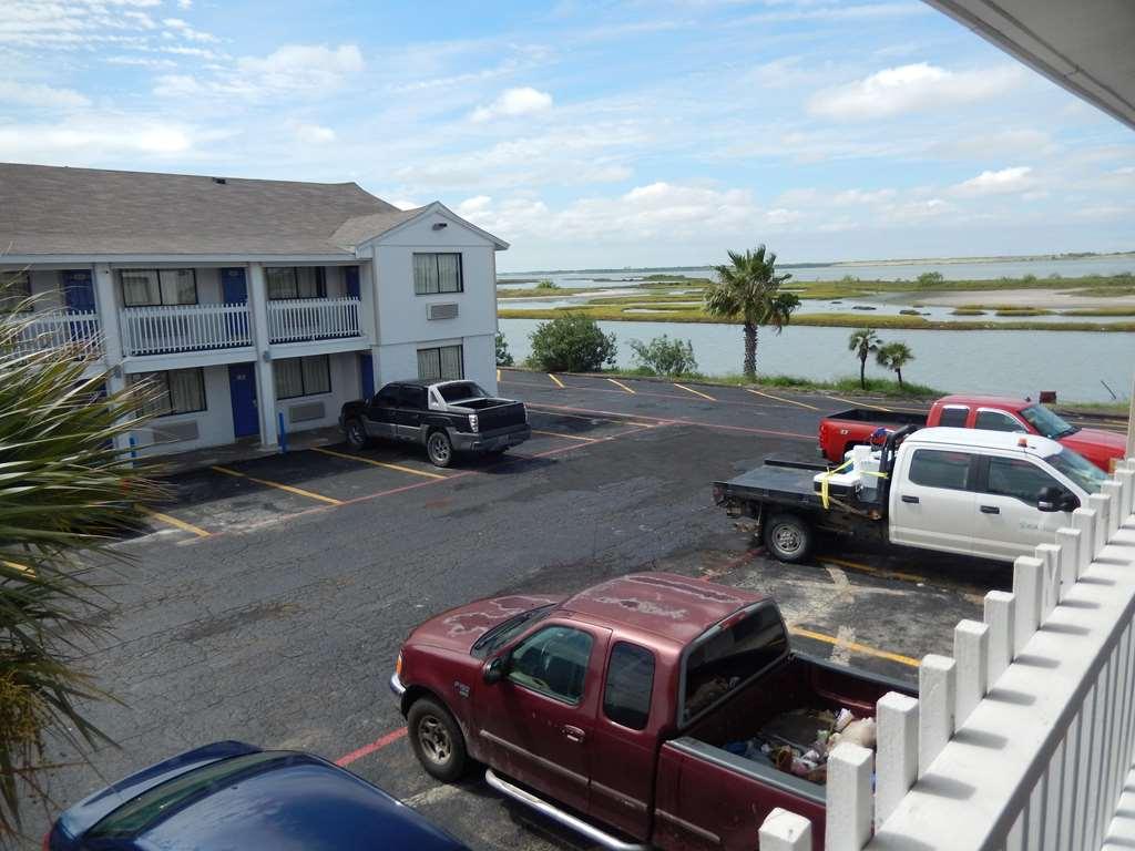 Motel 6 Portland Exterior foto